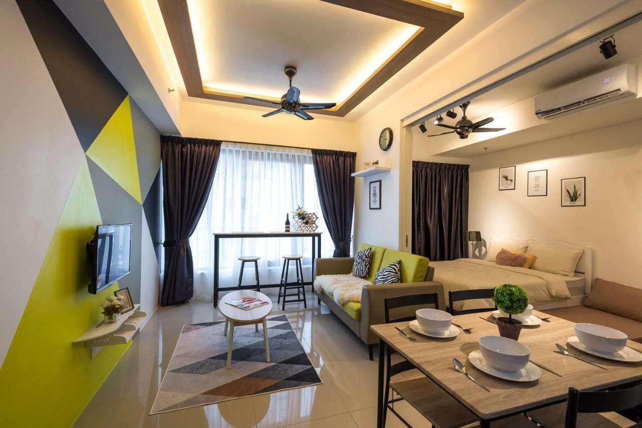 700 M² Dengan 2 Bilik Tidur Dan 2 Bilik Mandi Peribadi Di Pangsapuri Georgetown