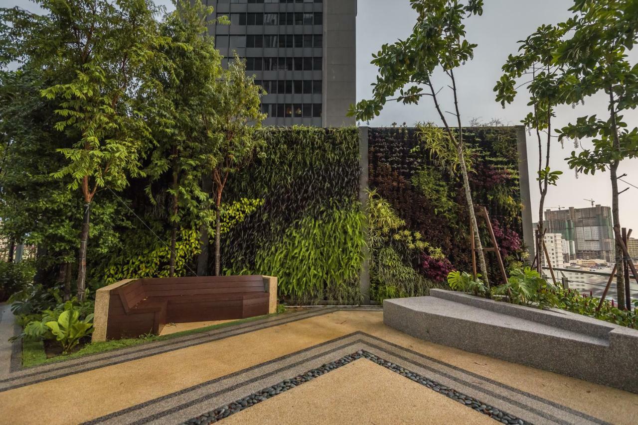 700 M² Dengan 2 Bilik Tidur Dan 2 Bilik Mandi Peribadi Di *