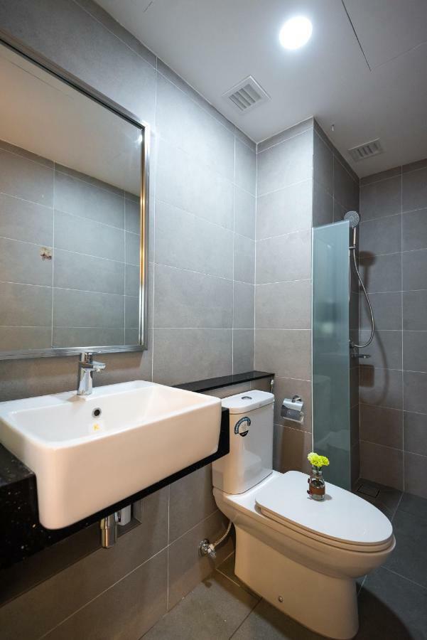 700 M² Dengan 2 Bilik Tidur Dan 2 Bilik Mandi Peribadi Di Pangsapuri *